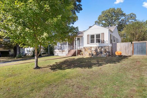 3303 E 13th Ave, Sheffield, AL, 35660-1647 | Card Image