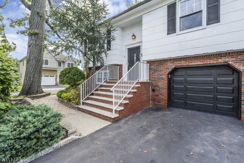 29 Nebel Way, Colonia, NJ, 07067-4019 | Card Image
