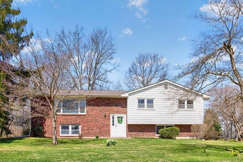 29 Partners Rd, Wappingers Falls, NY, 12590-3605 | Card Image