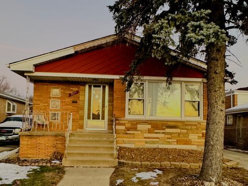 9117 S Saint Louis Ave, Evergreen Park, IL, 60805-1560 | Card Image