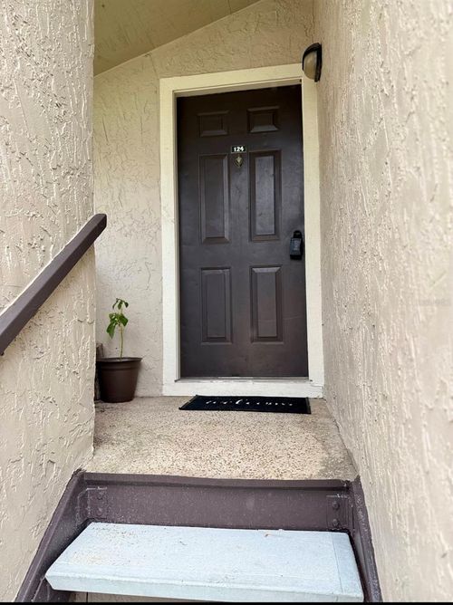 apt-124-3019 Antique Oaks Cir, WINTER PARK, FL, 32792-5660 | Card Image