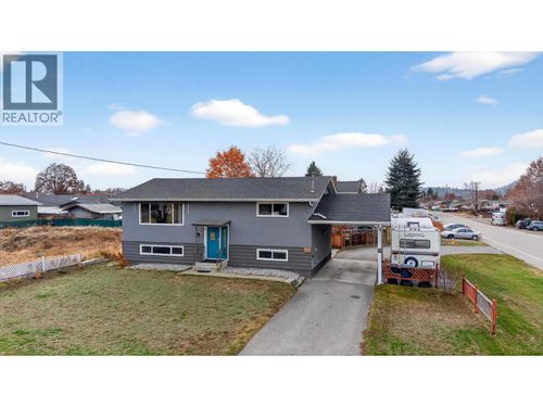 300 Langford Rd, Kelowna, BC, V1X2T8 | Card Image