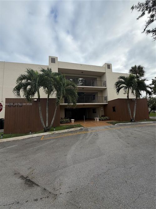 apt-213-8015 Sw 107th Ave, Miami, FL, 33173-4821 | Card Image