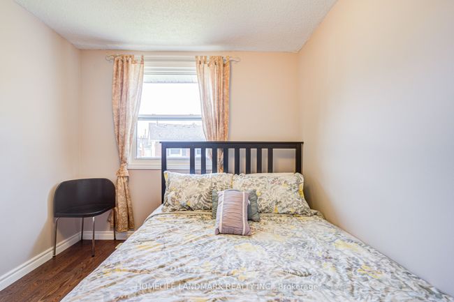 2 - 401 Keats Way, Condo with 5 bedrooms, 3 bathrooms and 1 parking in Waterloo ON | Image 30
