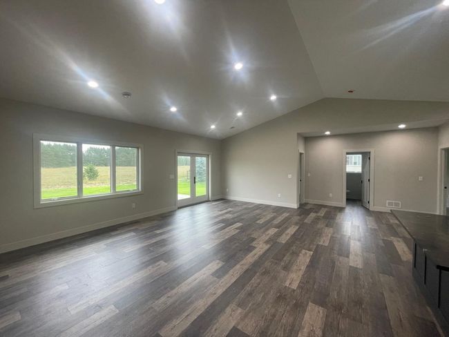 Large Open Living Room | Image 7