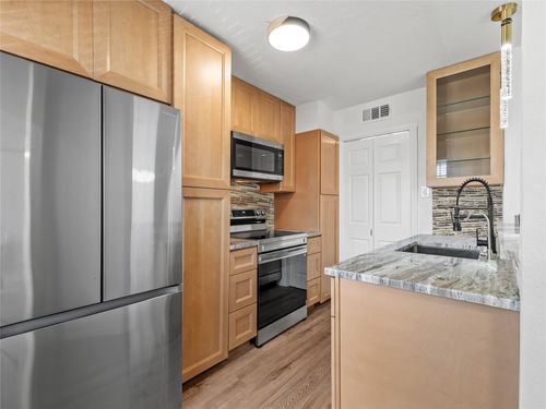 apt-922-3101 Townbluff Dr, Plano, TX, 75075-9141 | Card Image