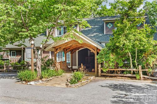 c102-250 Creekside Dr, Burnsville, NC, 28714 | Card Image