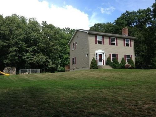 97 N Row Rd, Sterling, MA, 01564-2229 | Card Image