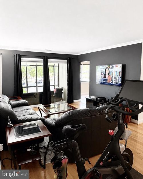 h-302 Hilltop Ln, ANNAPOLIS, MD, 21403-1516 | Card Image