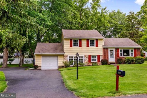 535 Meadow Rd, Chalfont, PA, 18914-1805 | Card Image