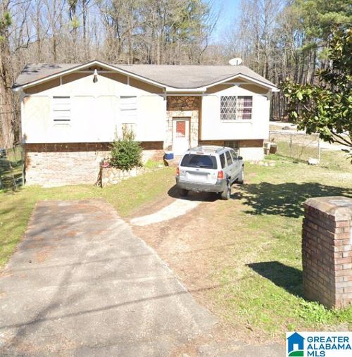 2148 Evergreen St, Tarrant, AL, 35217-2185 | Card Image