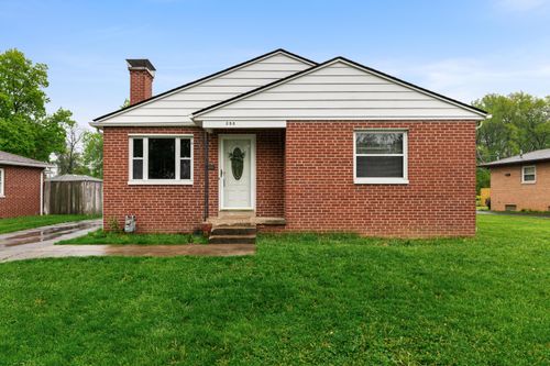 390 Topsfield Rd, Columbus, OH, 43228-1241 | Card Image