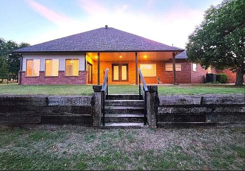 2010 Sandpiper Dr, Blanchard, OK, 73010-8928 | Card Image