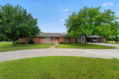 2211 Fisher St, Goldthwaite, TX, 76844-2052 | Card Image