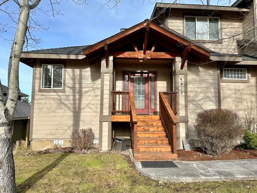 4813 Falcon Dr, Klamath Falls, OR, 97601-9213 | Card Image