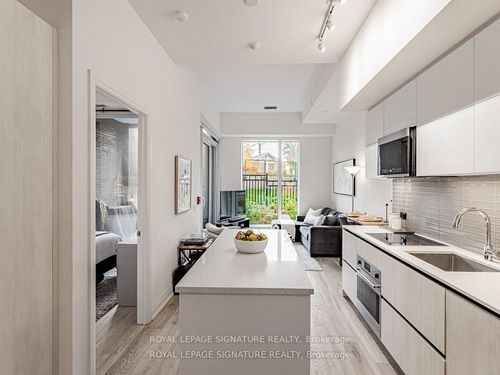 102-21 Park St E, Mississauga, ON, L5G0C2 | Card Image