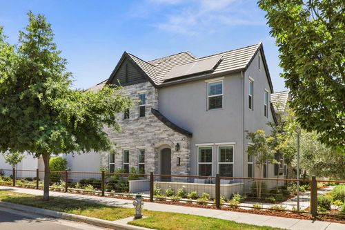 3304 Crocker Dr, Sacramento, CA, 95818-3965 | Card Image