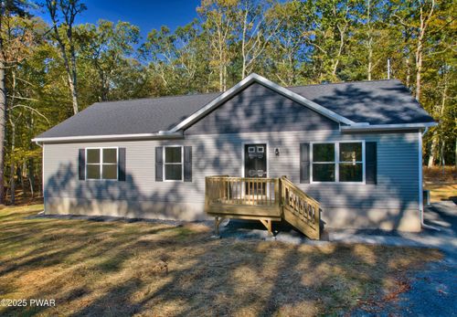 108 Knob Cone Dr, Milford, PA, 18337-7203 | Card Image