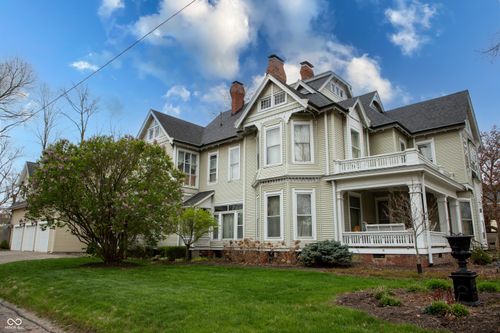 313 E Wabash Ave, Crawfordsville, IN, 47933-2528 | Card Image