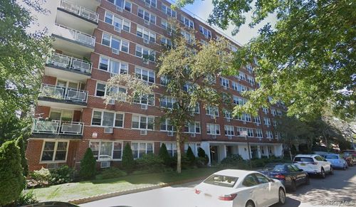 9f-172-70 Highland Ave, Jamaica, NY, 11432-2805 | Card Image
