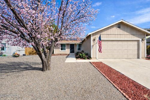 204 Poppy Hills Dr, Fernley, NV, 89408-7511 | Card Image