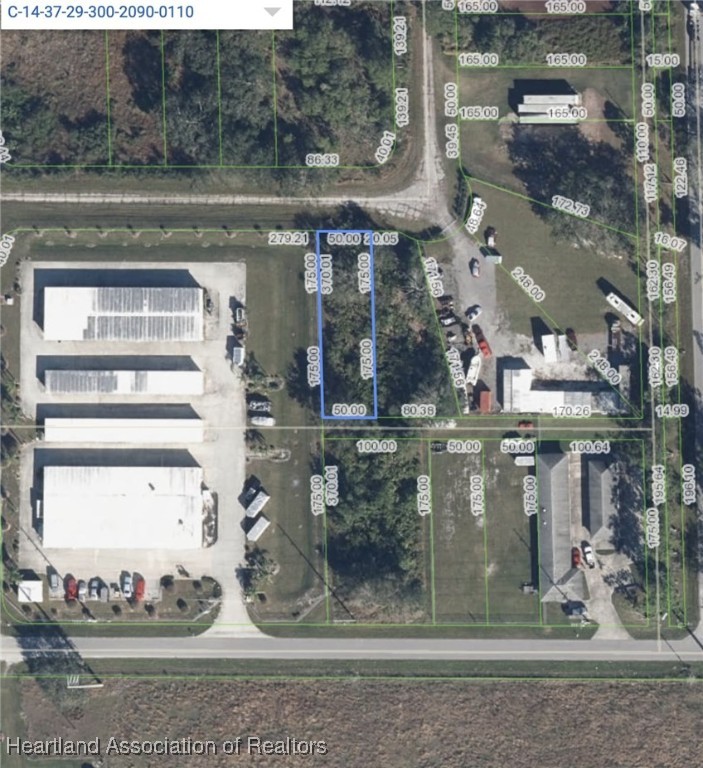 120 Putney Ave, Lake Placid, FL 33852