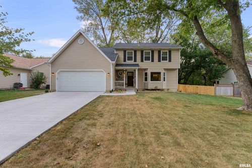 706 E 6th St, Coal Valley, IL, 61240-9420 | Card Image