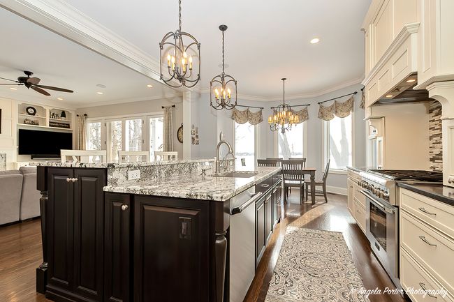 75 N Lake Ave, House other with 4 bedrooms, 4 bathrooms and 7 parking in Third Lake IL | Image 11