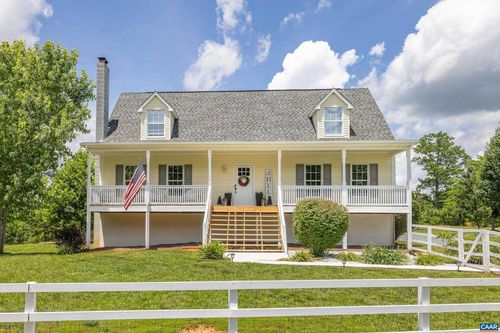 311 Sharps Creek Dr, Scottsville, VA, 24590-3122 | Card Image