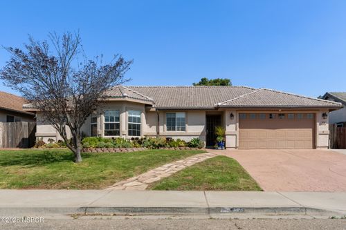 825 Rosana Pl, Nipomo, CA, 93444-5605 | Card Image