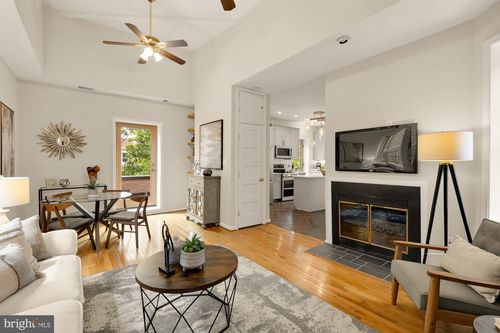 5-1935 17th St Nw, WASHINGTON, DC, 20009-6224 | Card Image