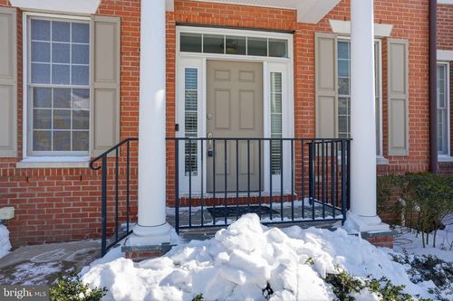 51-206 Paxon Aly, NEWTOWN, PA, 18940-4516 | Card Image