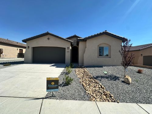 1640 Valle De Colores St Nw, Los Lunas, NM, 87031-9161 | Card Image