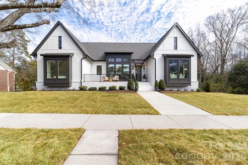 32-419 South St, Davidson, NC, 28036-8035 | Card Image