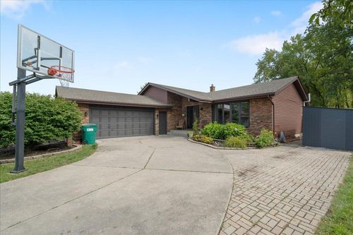 1154 Tamarack Pl, Munster, IN, 46321-4219 | Card Image