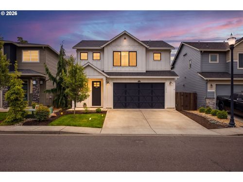 16811 Ne 93rd Way, Vancouver, WA, 98682-2930 | Card Image