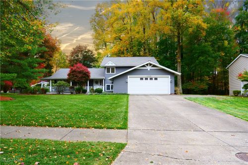 13300 N Partridge Drive, Valley View, OH, 44125 | Card Image