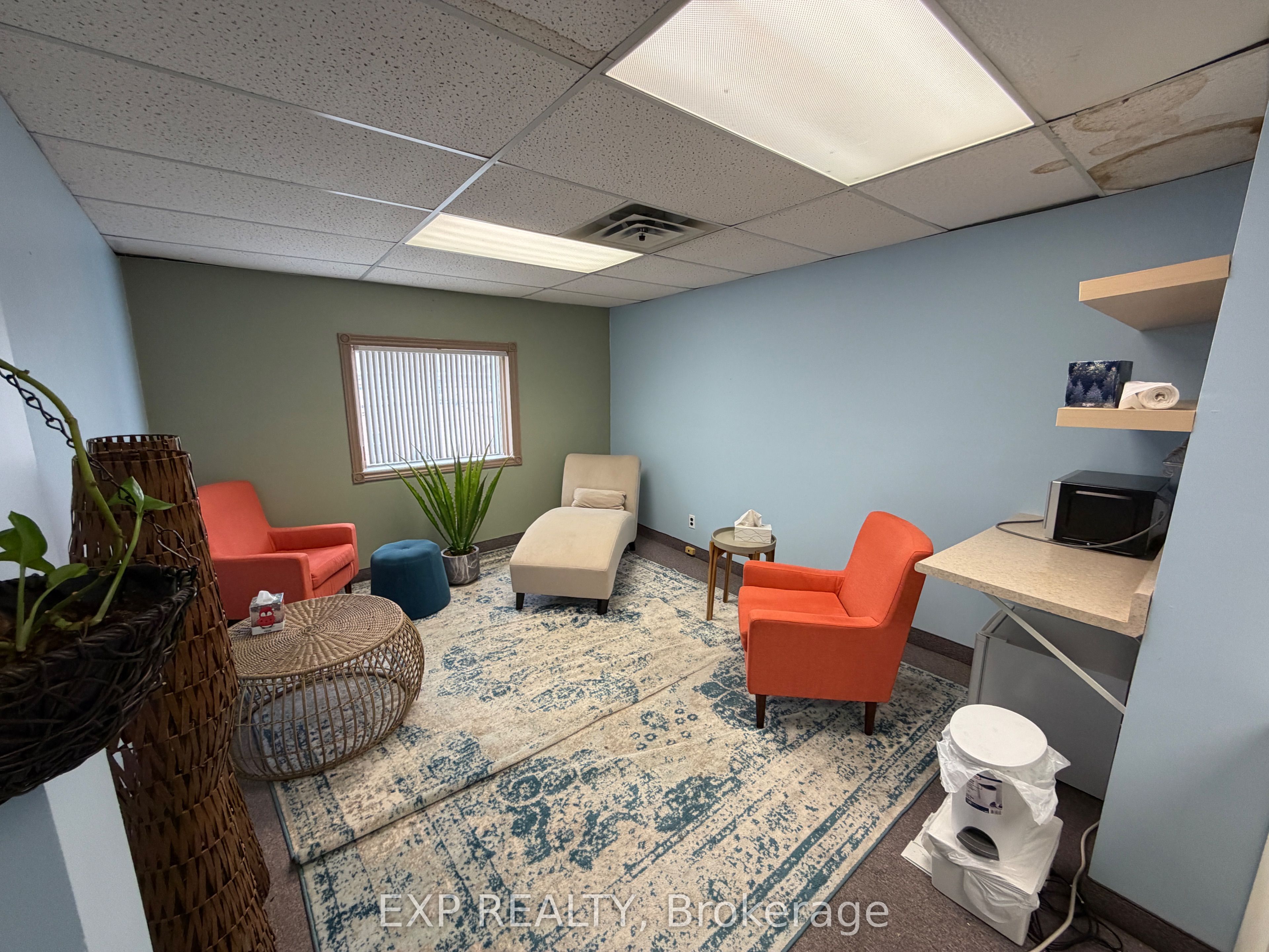 Commercial Lease in Orangeville 5