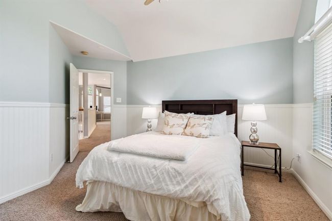 Each bedroom connects to a bathroom | Image 30