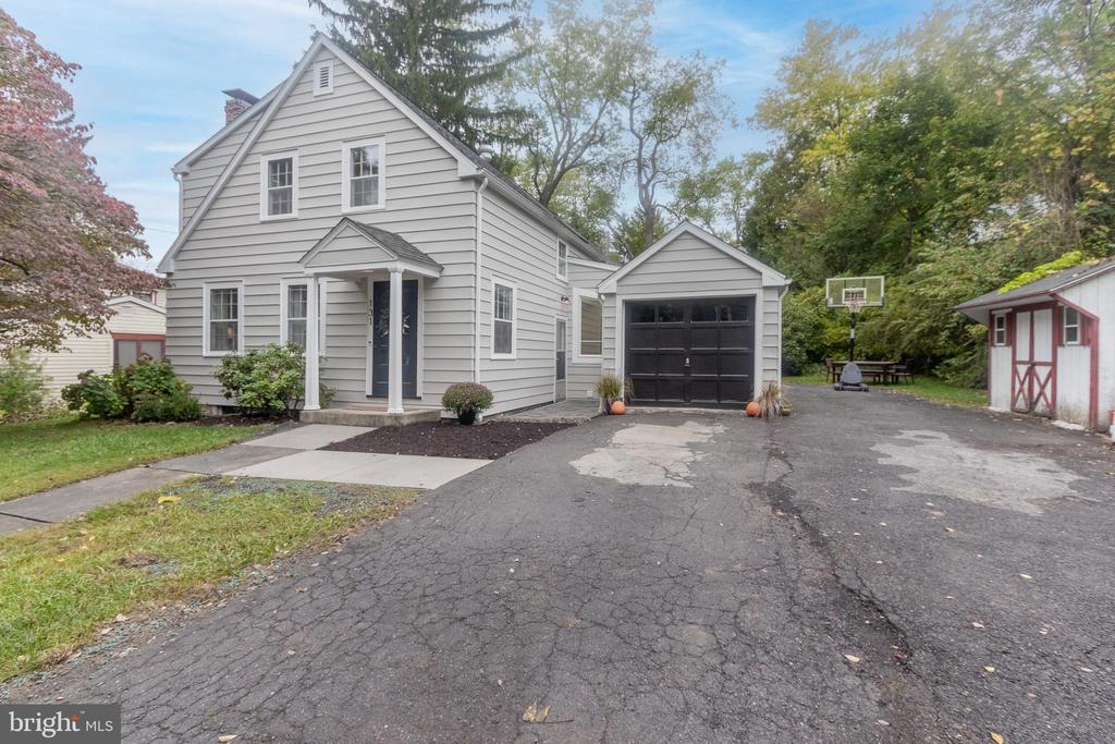 Mitchell Ave, State College, PA 16803