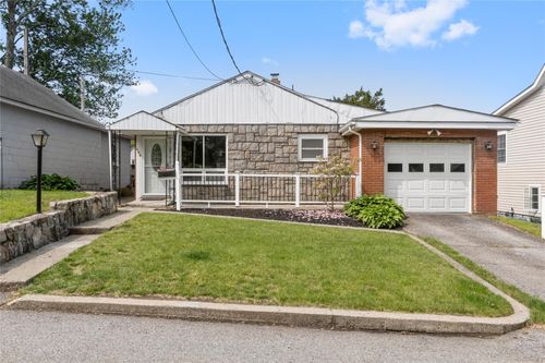 156 2nd St, Buchanan, NY, 10511-1412 | Card Image