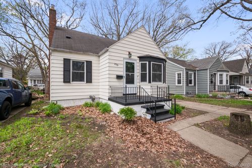 235 Flowerdale St, Ferndale, MI, 48220-1875 | Card Image