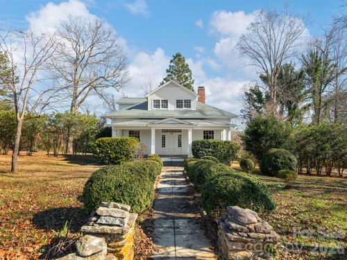 143 S Ridgecrest Ave, Rutherfordton, NC, 28139-2835 | Card Image