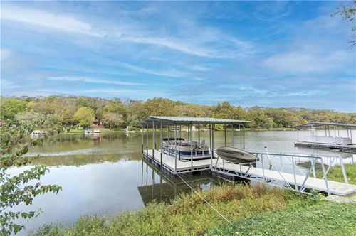 573 N 602 Rd, Lawrence, KS, 66047 | Card Image