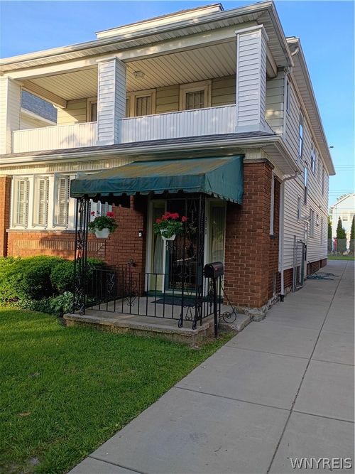 311 Sterling Avenue, Buffalo, NY, 14216 | Card Image