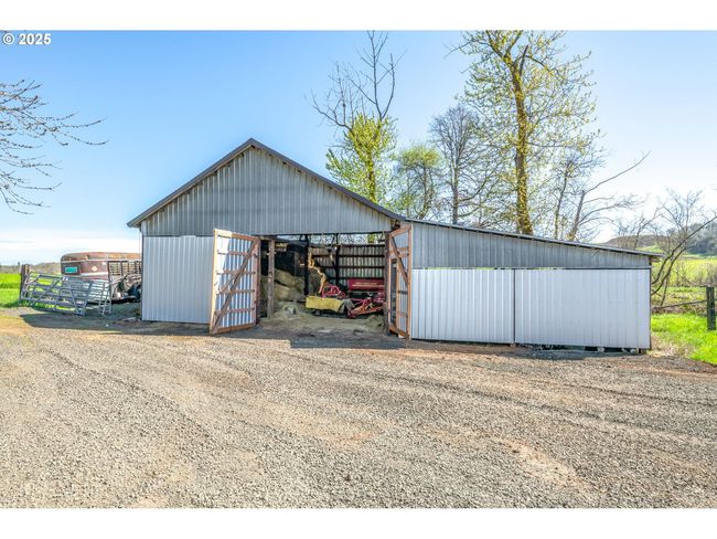 Barn | Image 13
