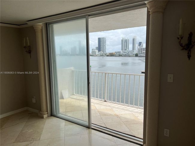 APT-604 - 4000 Ne 170 Th St, Condo with 2 bedrooms, 2 bathrooms and null parking in North Miami Beach FL | Image 5