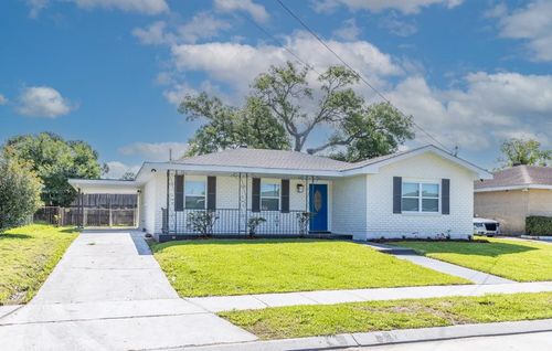 4611 Schindler Drive, New Orleans, LA, 70127 | Card Image