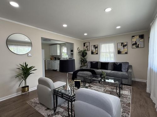 3805 W Kaul Avenue, Milwaukee, WI, 53209 | Card Image