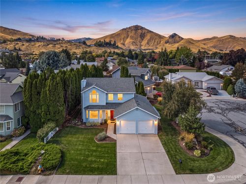 710 Kriewald Ct, Wenatchee, WA, 98801 | Card Image